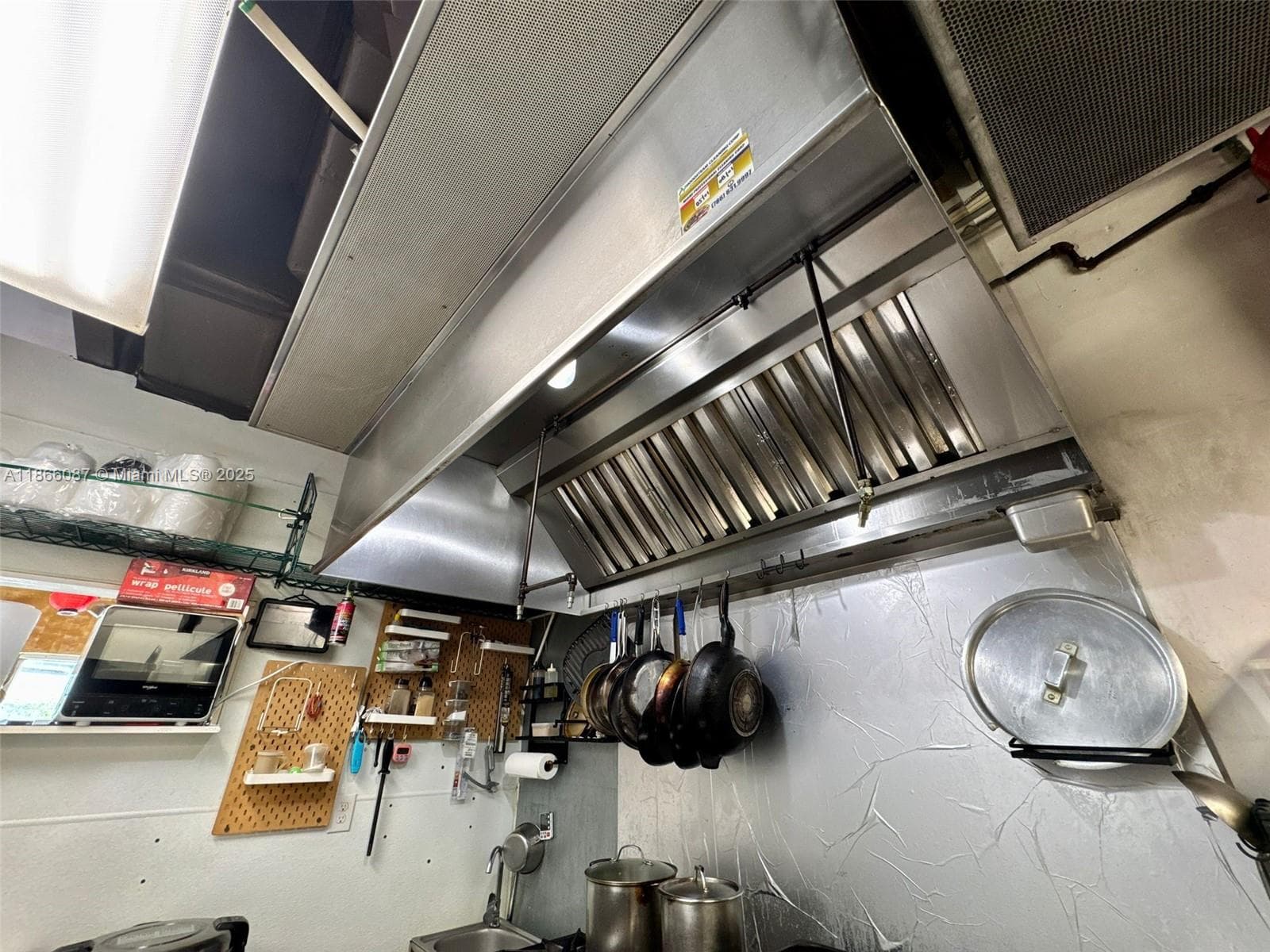 Award Winning Restaurant with Prime Location