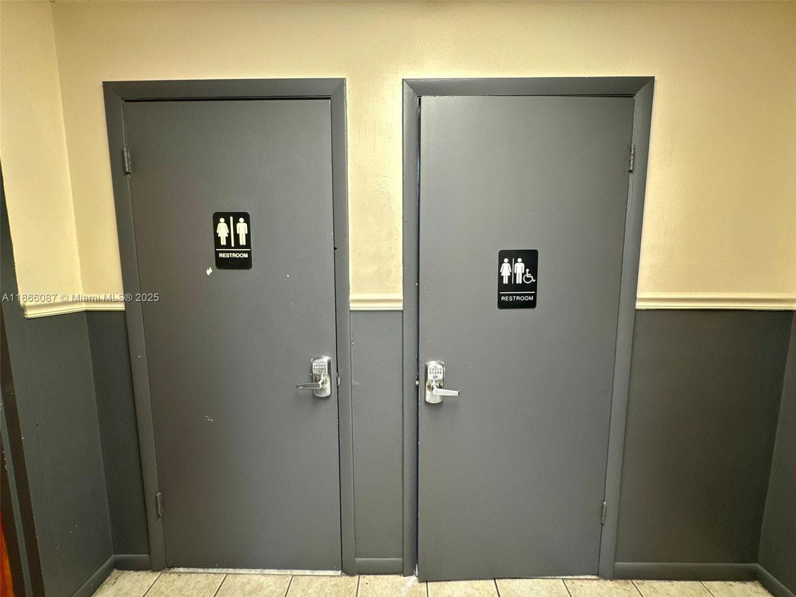 Award Winning Restaurant with Prime Location