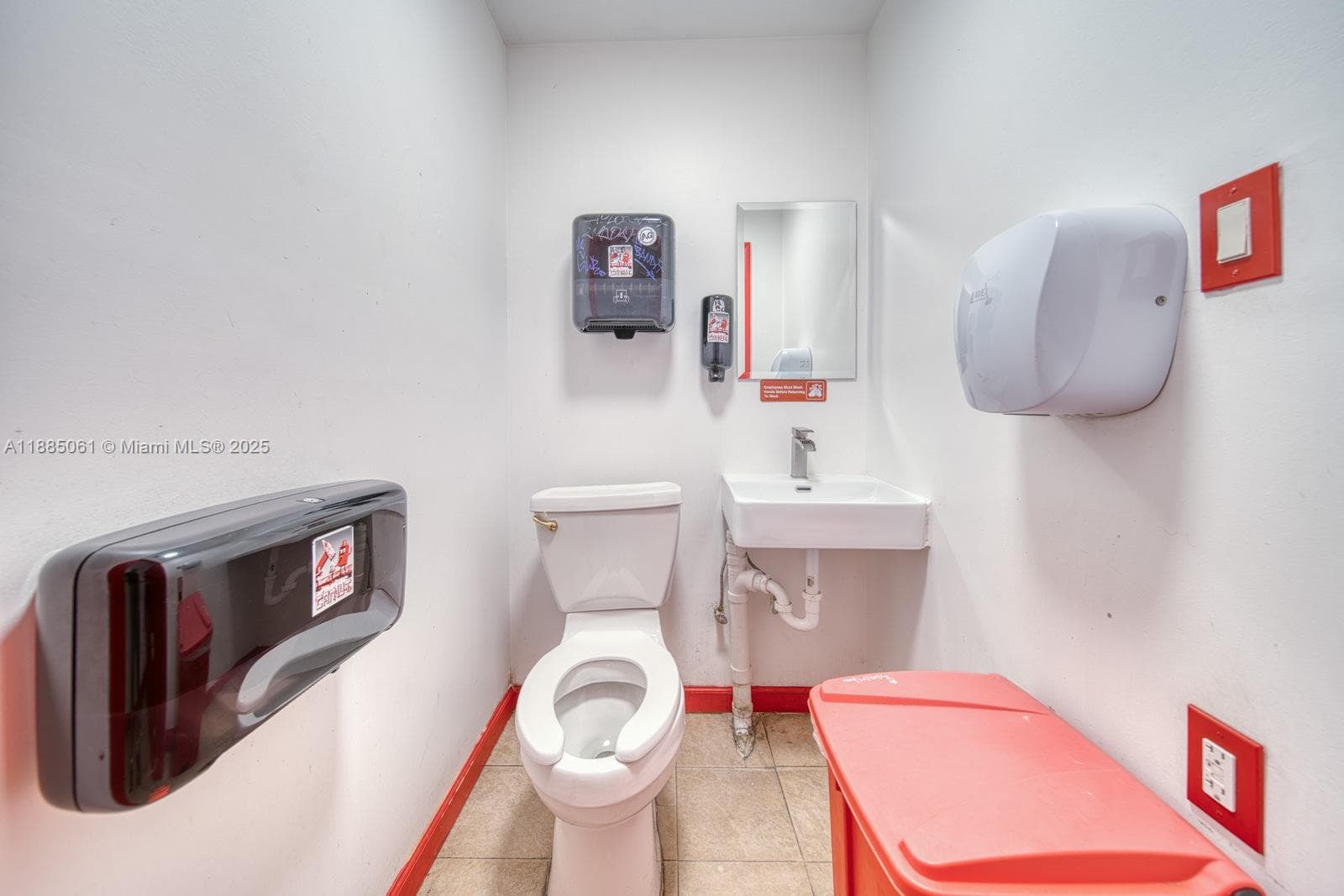 Thriving Miami Restaurant with Turnkey Operations