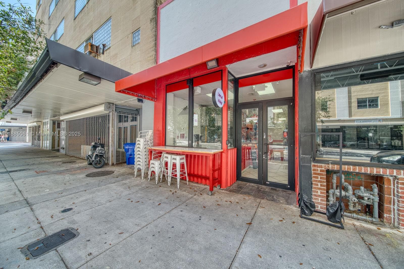 Thriving Miami Restaurant with Turnkey Operations