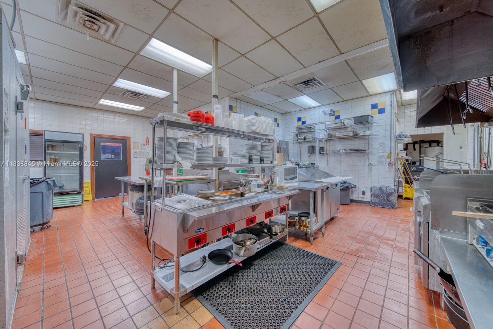 Turnkey Restaurant and Bar with a Large Local Customer Base