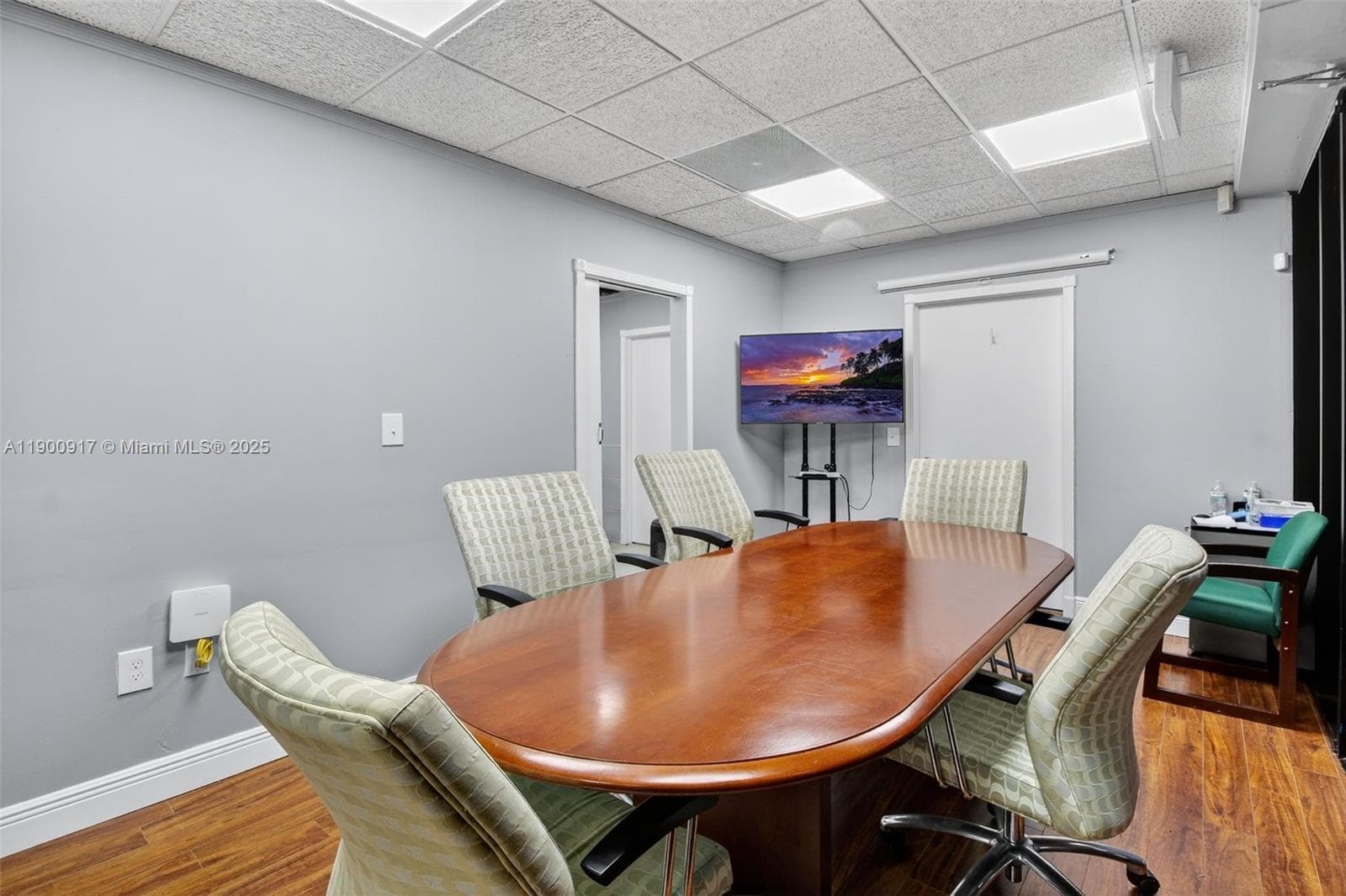 Turnkey Medical Research Center with State of the Art Lab