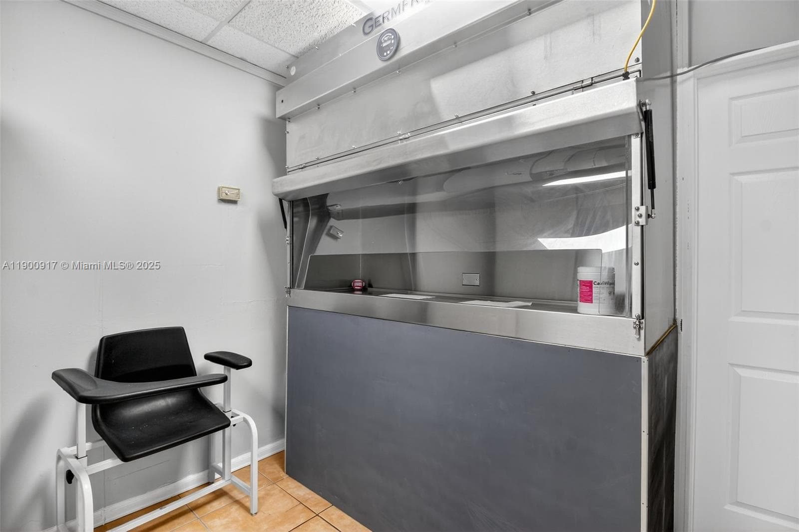 Turnkey Medical Research Center with State of the Art Lab