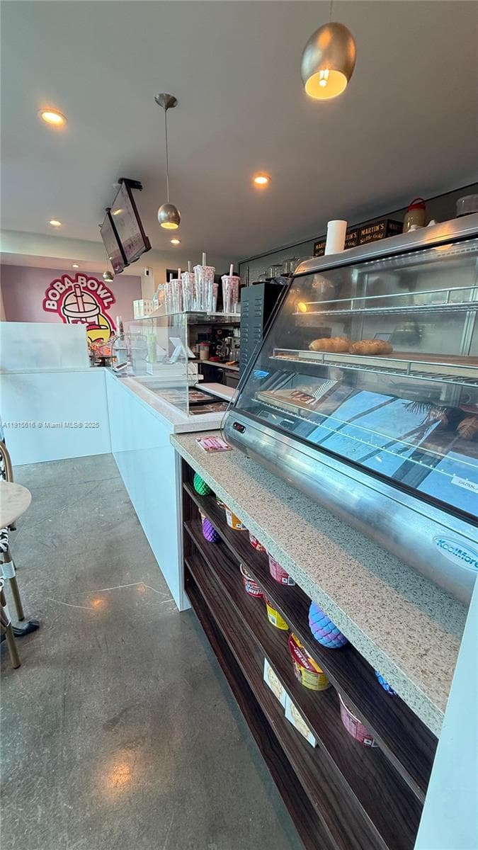 Trendy Downtown Cafe with Heavy Foot Traffic