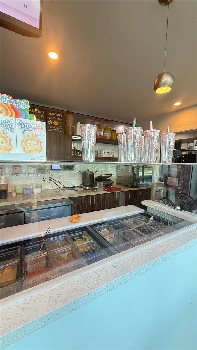 Trendy Downtown Cafe with Heavy Foot Traffic