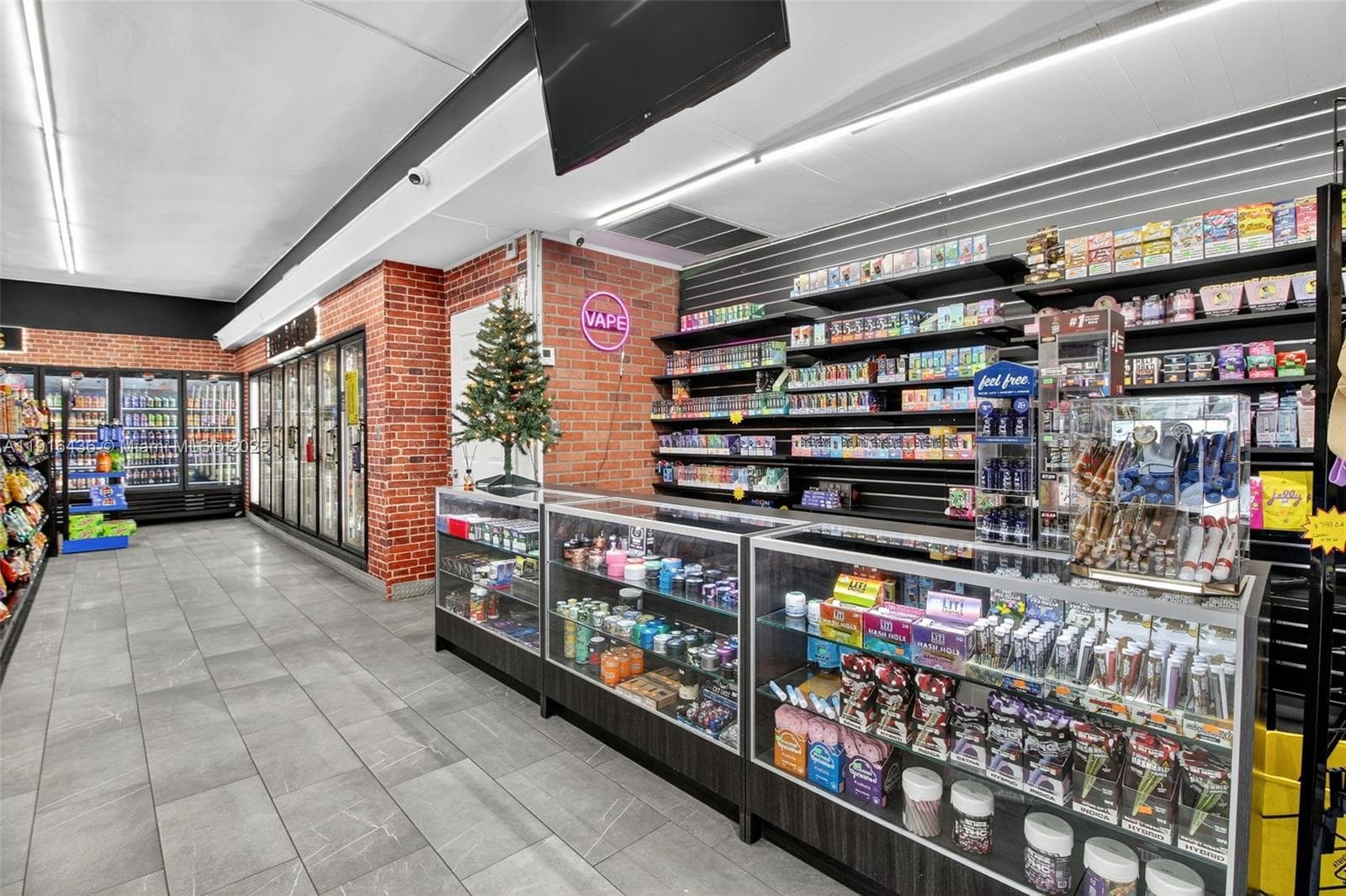Established Convenience Store with Diverse Product Offerings