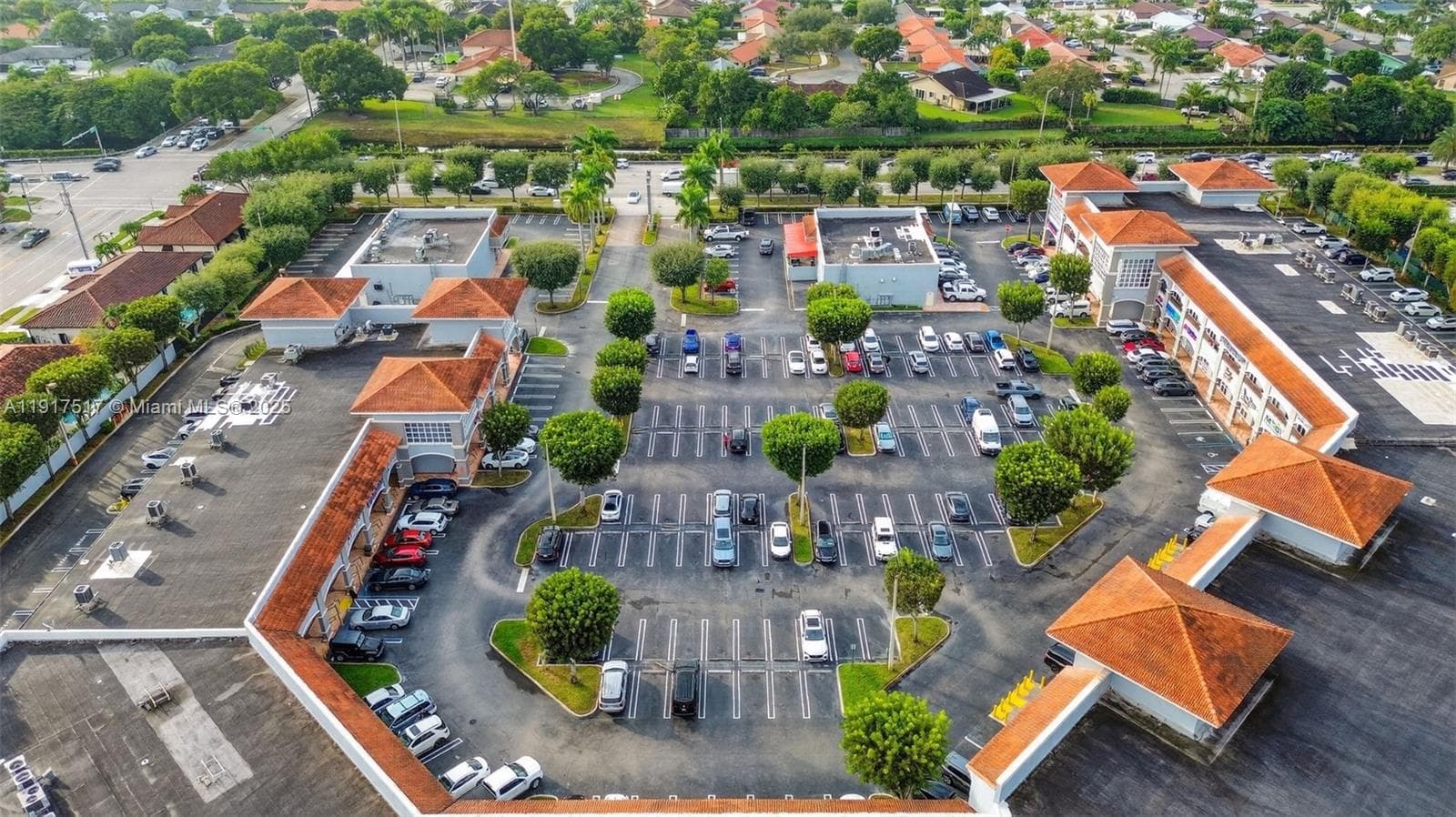 Thriving Beauty Salon with Turnkey Operations