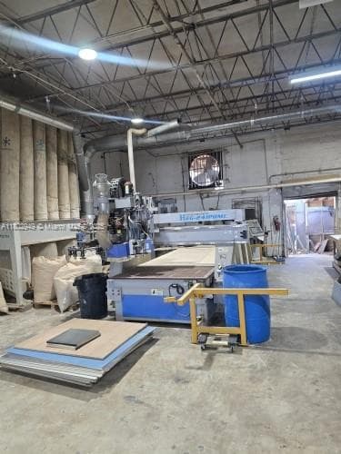 Turnkey Industrial Carpentry with Advanced Machinery