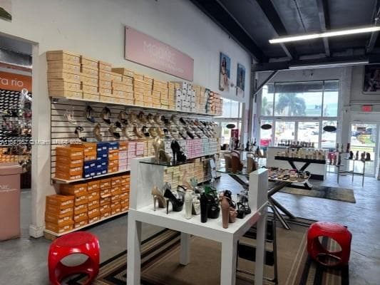 Profitable Footwear and Accessories Boutique with Curated Selection