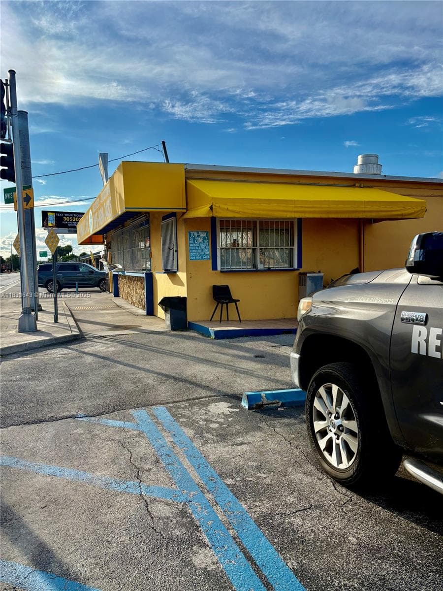 Turnkey Cafeteria with Updated Infrastructure
