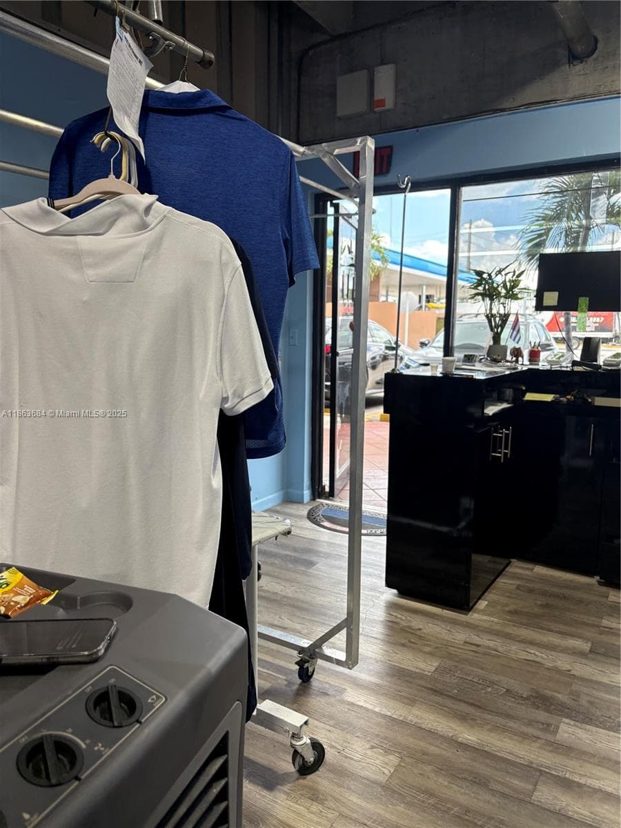 Established Dry Cleaner with Loyal Client Base