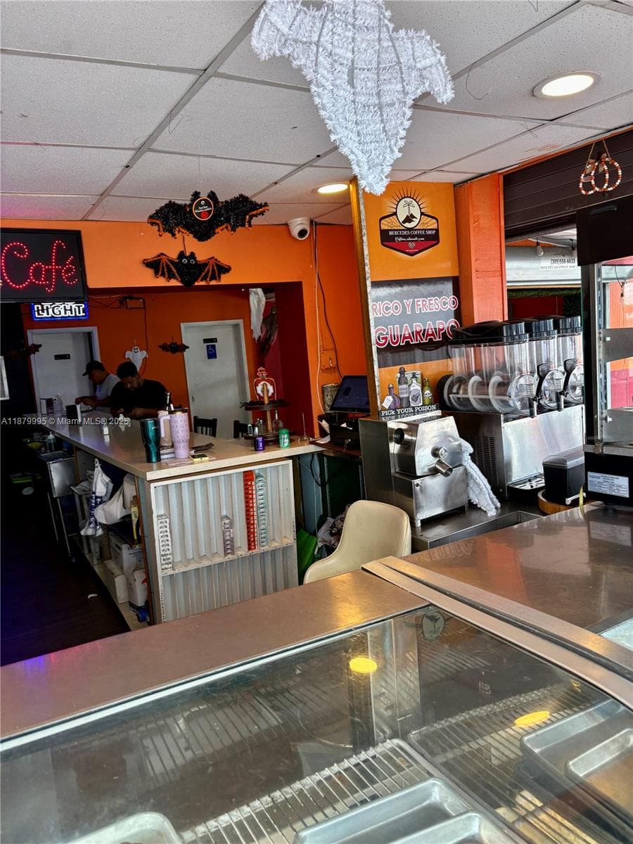 Established Miami Bar with Live Entertainment