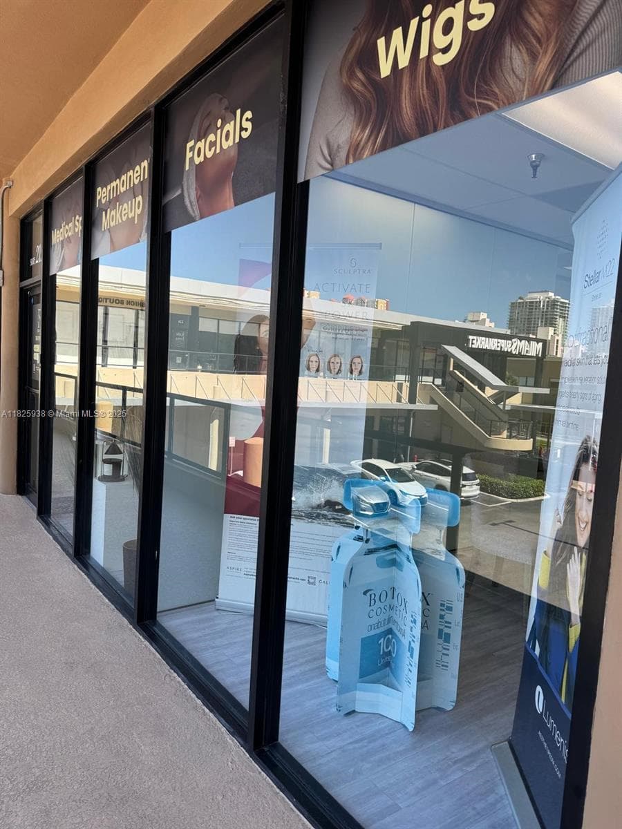 Premier Turnkey Commercial Space with High Visibility