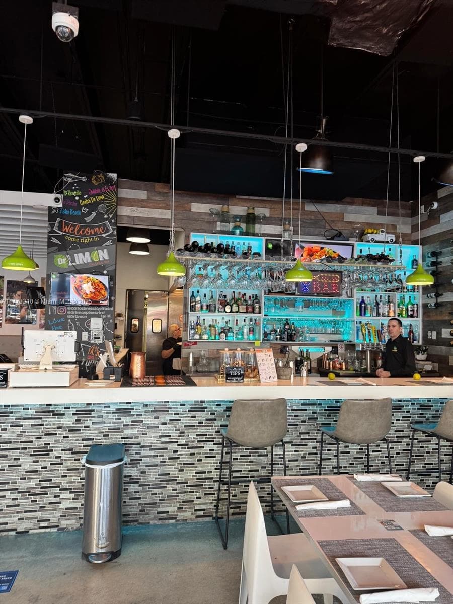 Established Restaurant with Valuable Liquor License