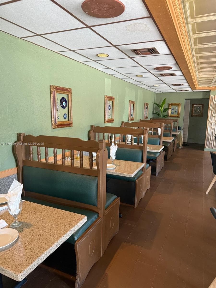 Thriving Arabic Restaurant with Loyal Clientele