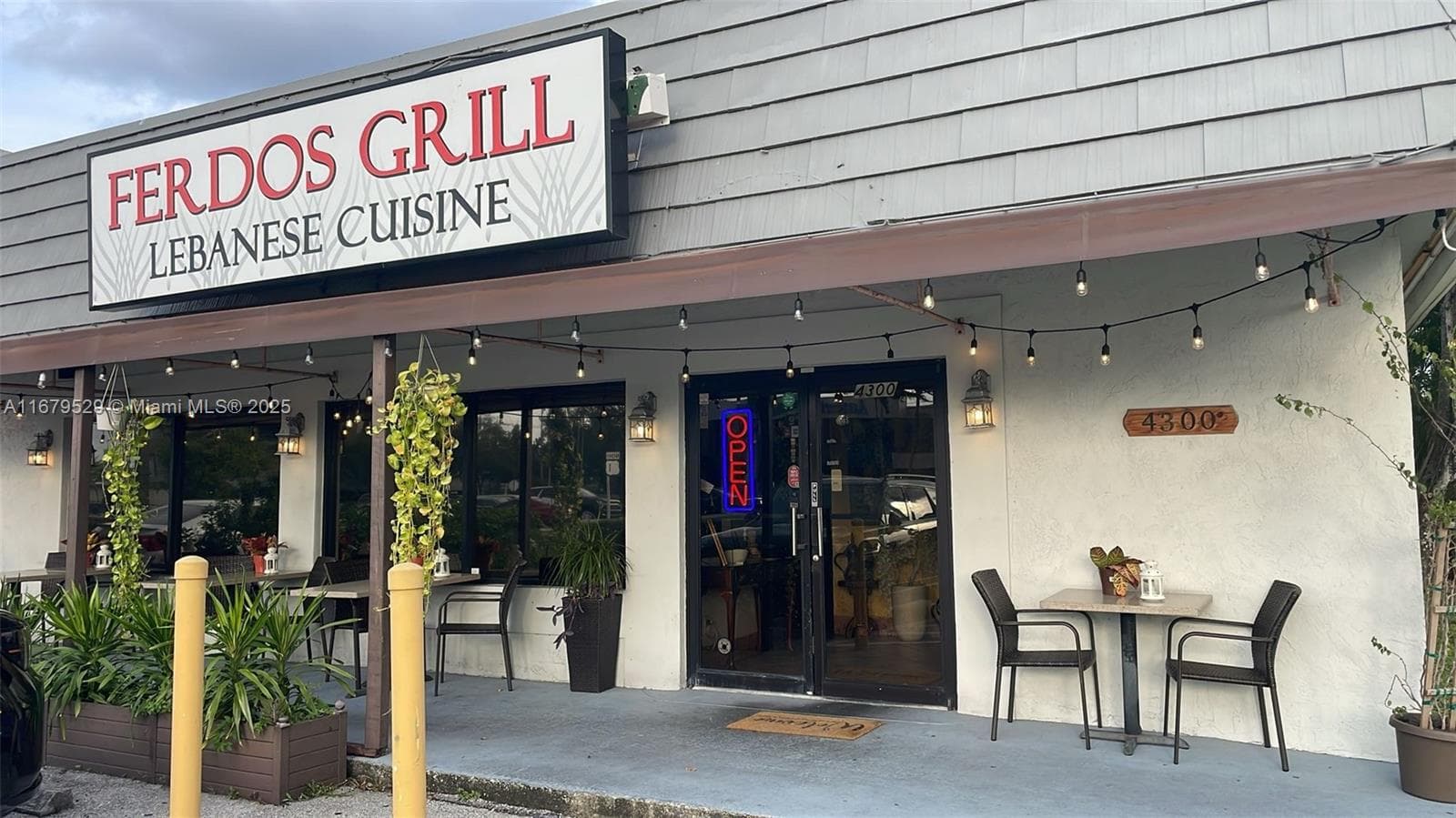 Thriving Arabic Restaurant with Loyal Clientele