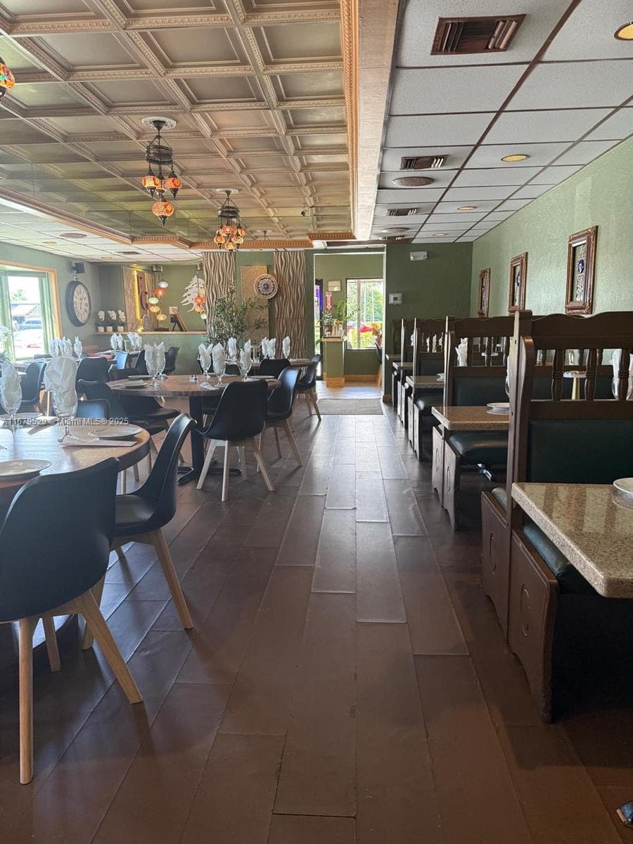 Thriving Arabic Restaurant with Loyal Clientele