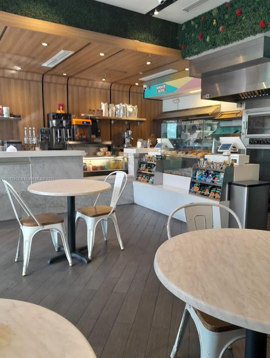 Turnkey Bakery Restaurant in a Prime Location