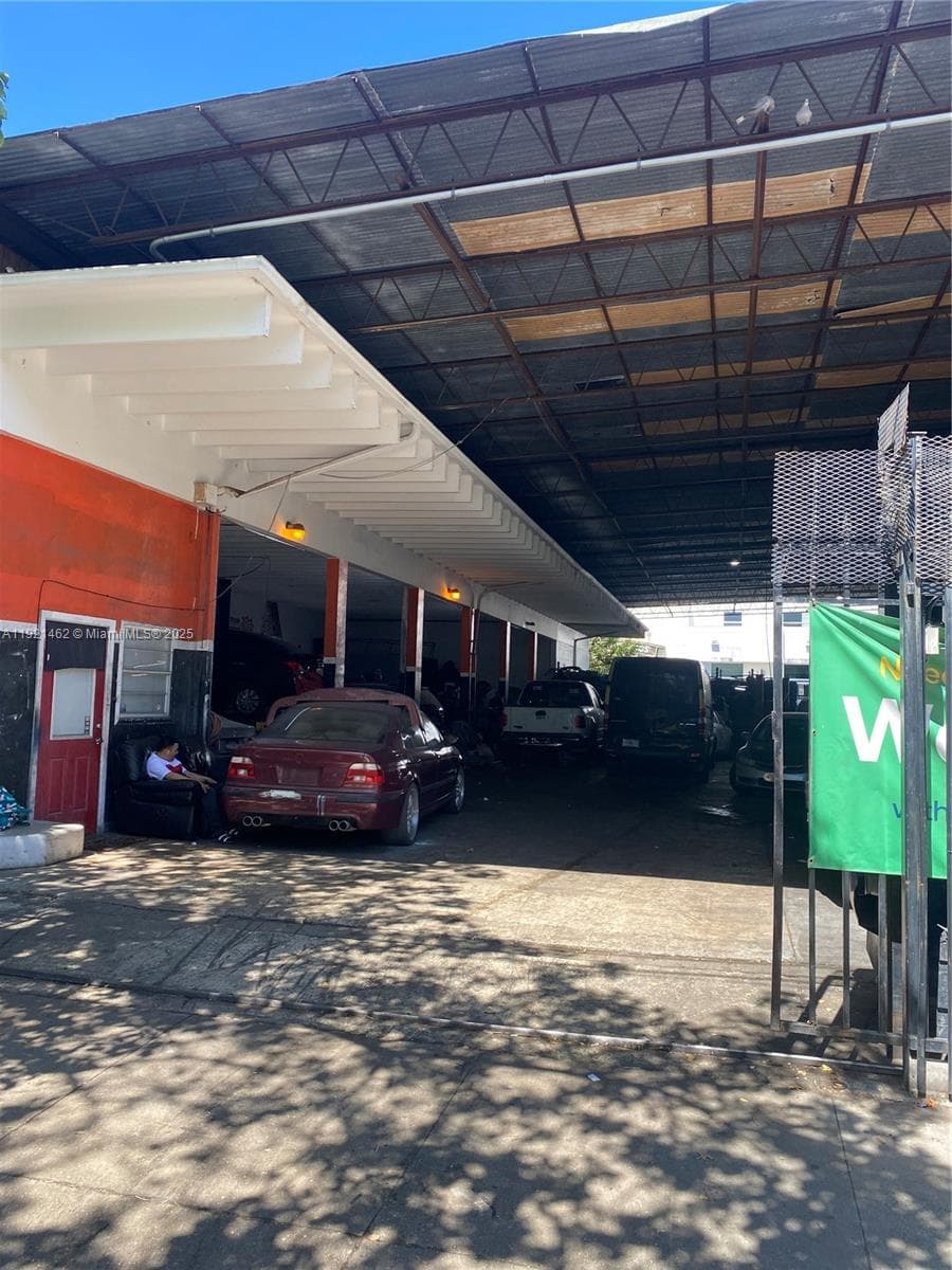 Established Auto Repair Shop with Low Overhead