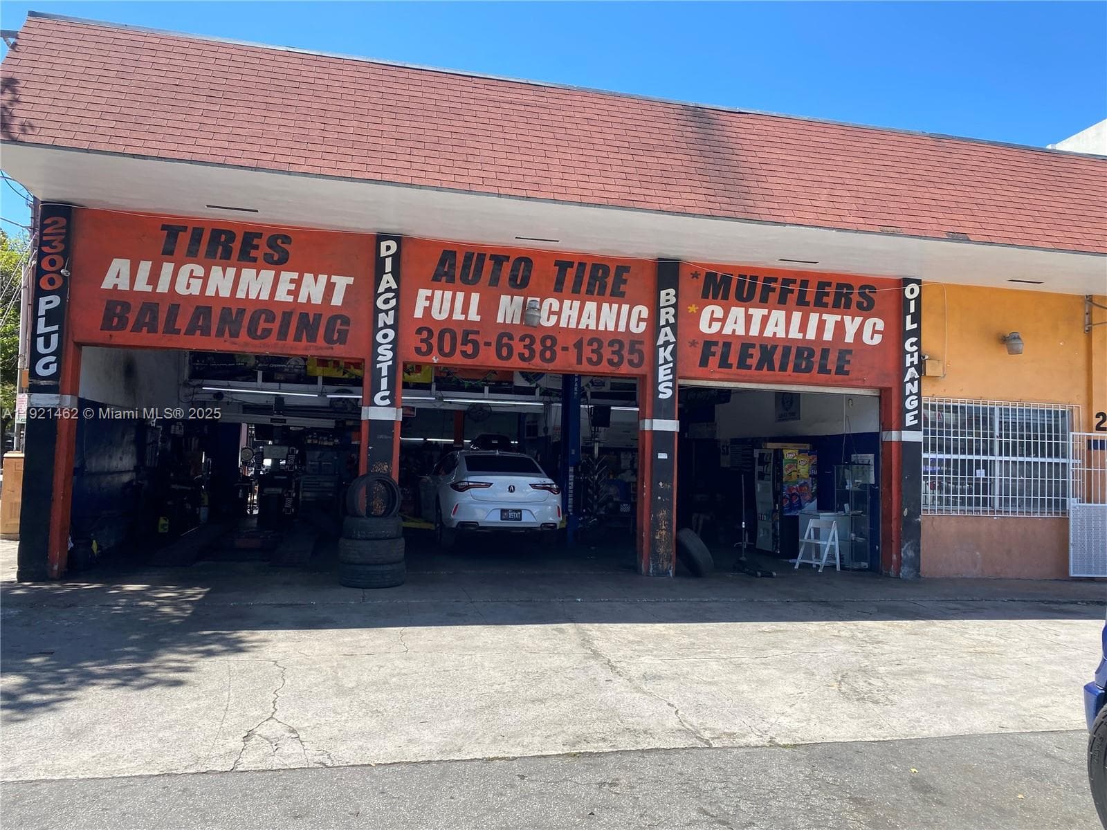 Established Auto Repair Shop with Low Overhead