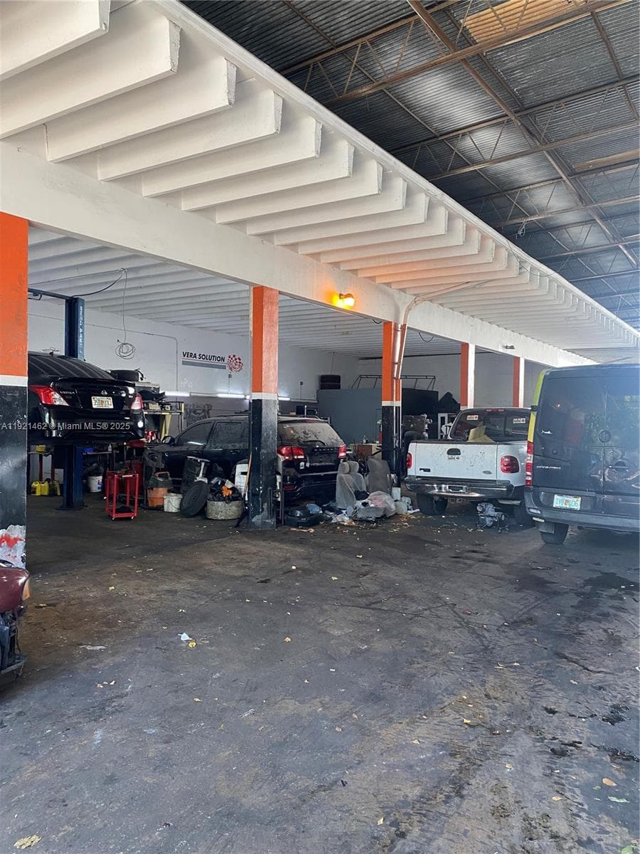 Established Auto Repair Shop with Low Overhead