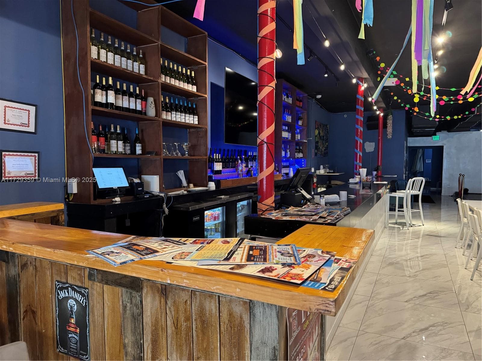 Established Dual Concept Restaurant with Turnkey Operations