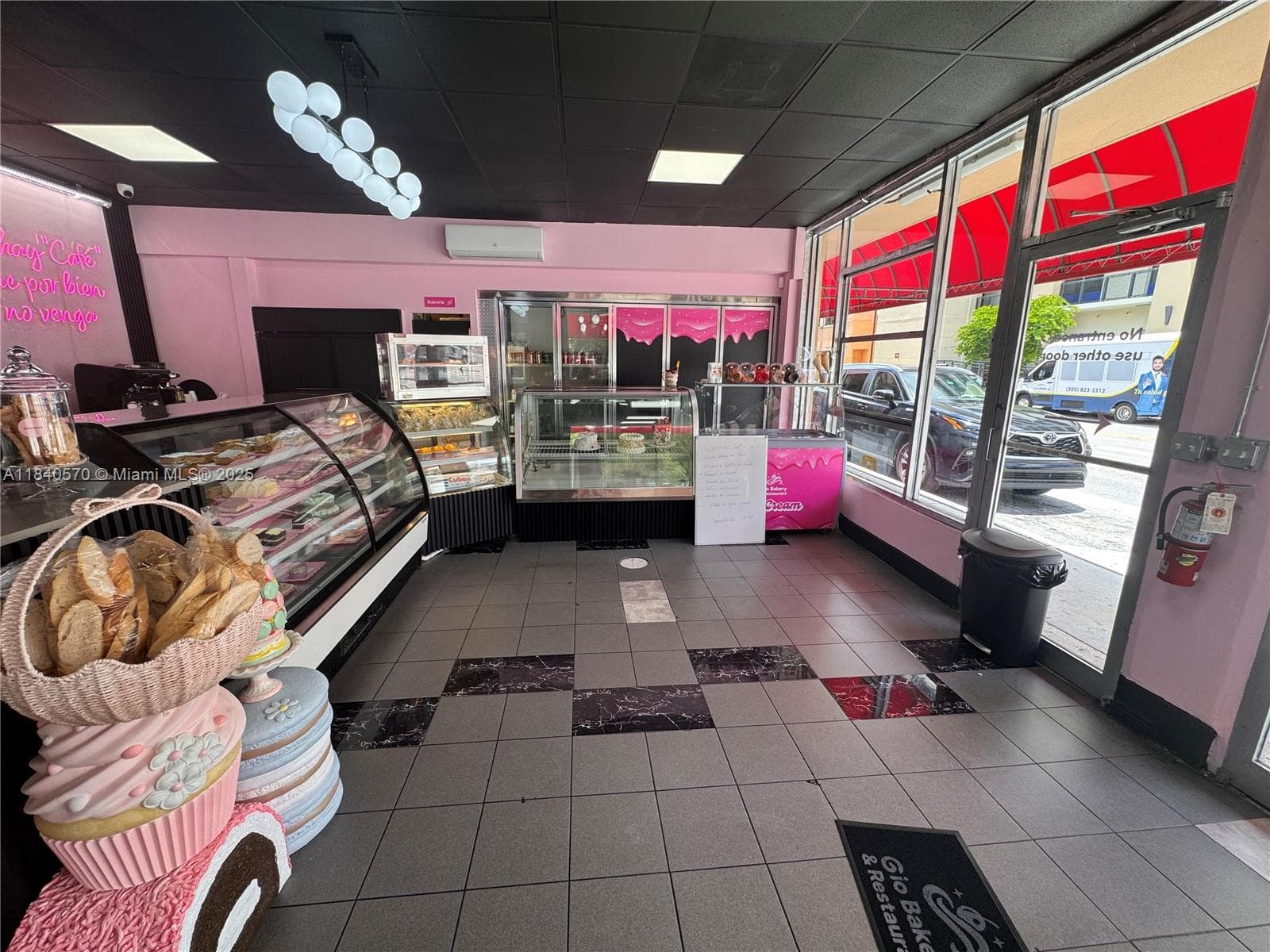 Turnkey Restaurant with Prime Location