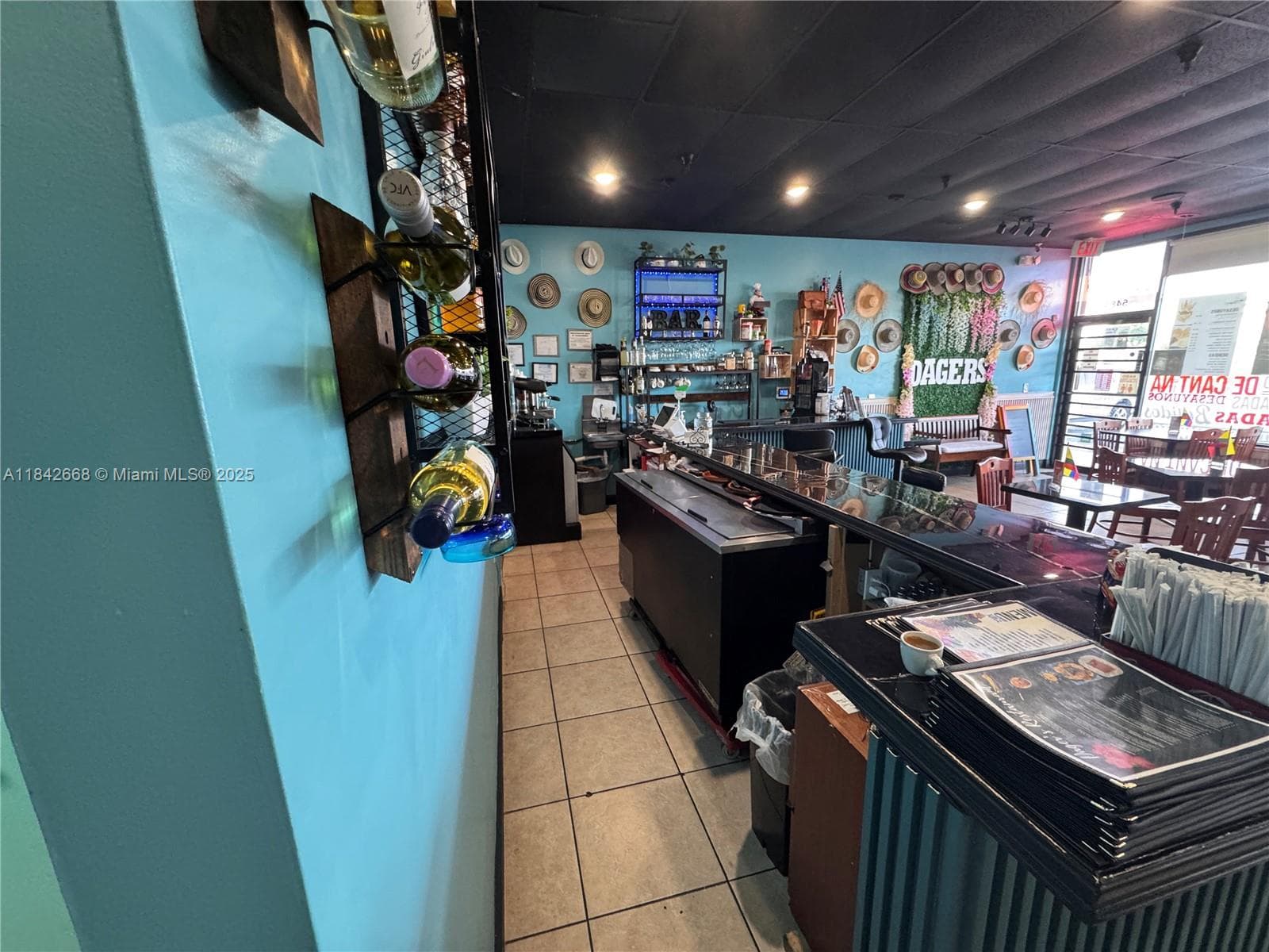 Thriving Colombian Restaurant with 2COP License