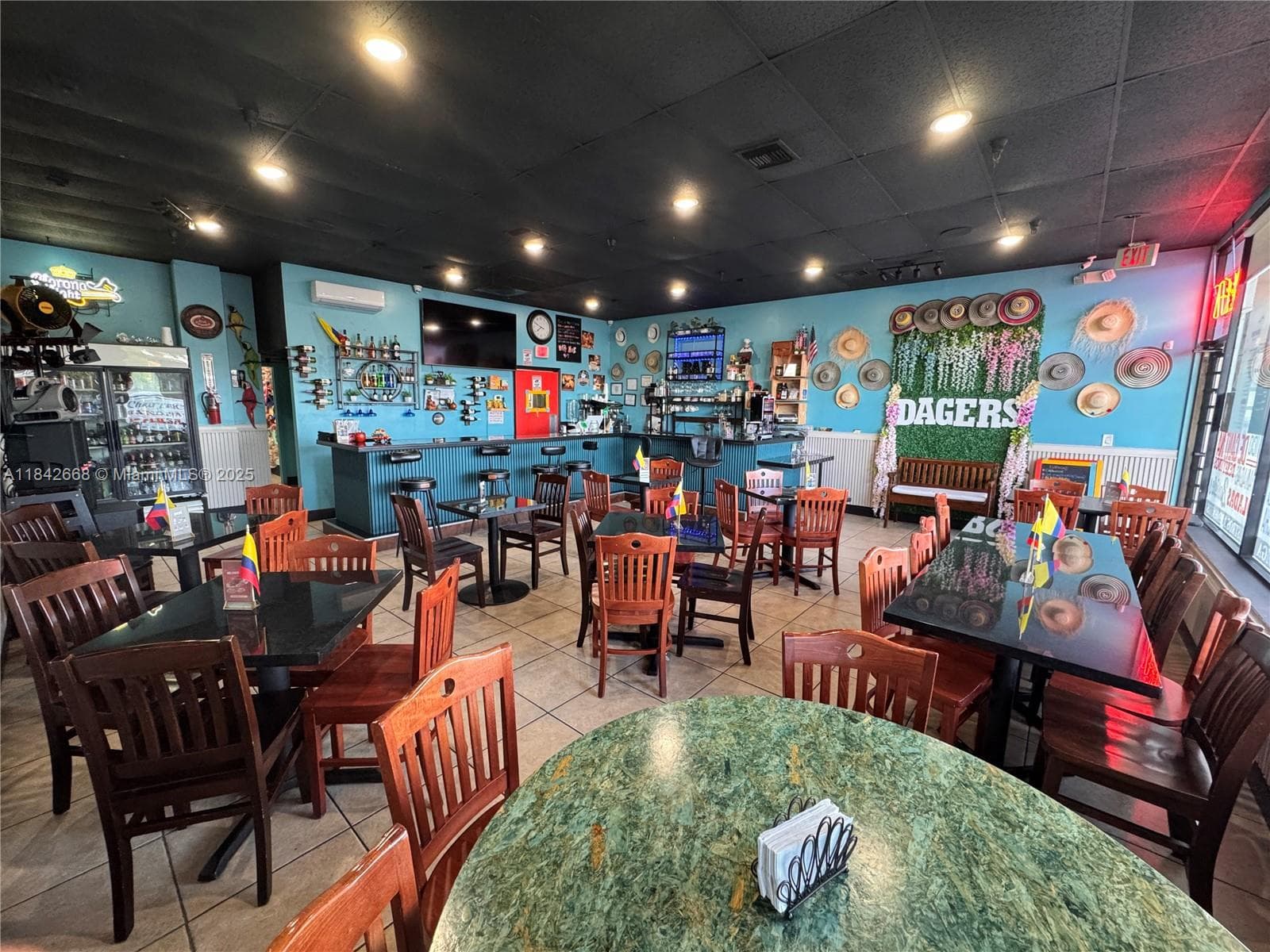 Thriving Colombian Restaurant with 2COP License