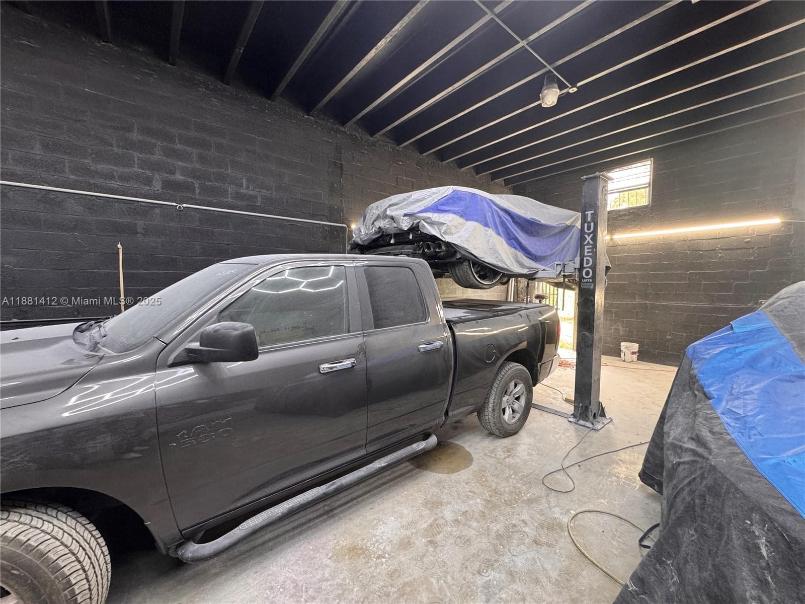 Turnkey Auto Body Shop with Prime Location