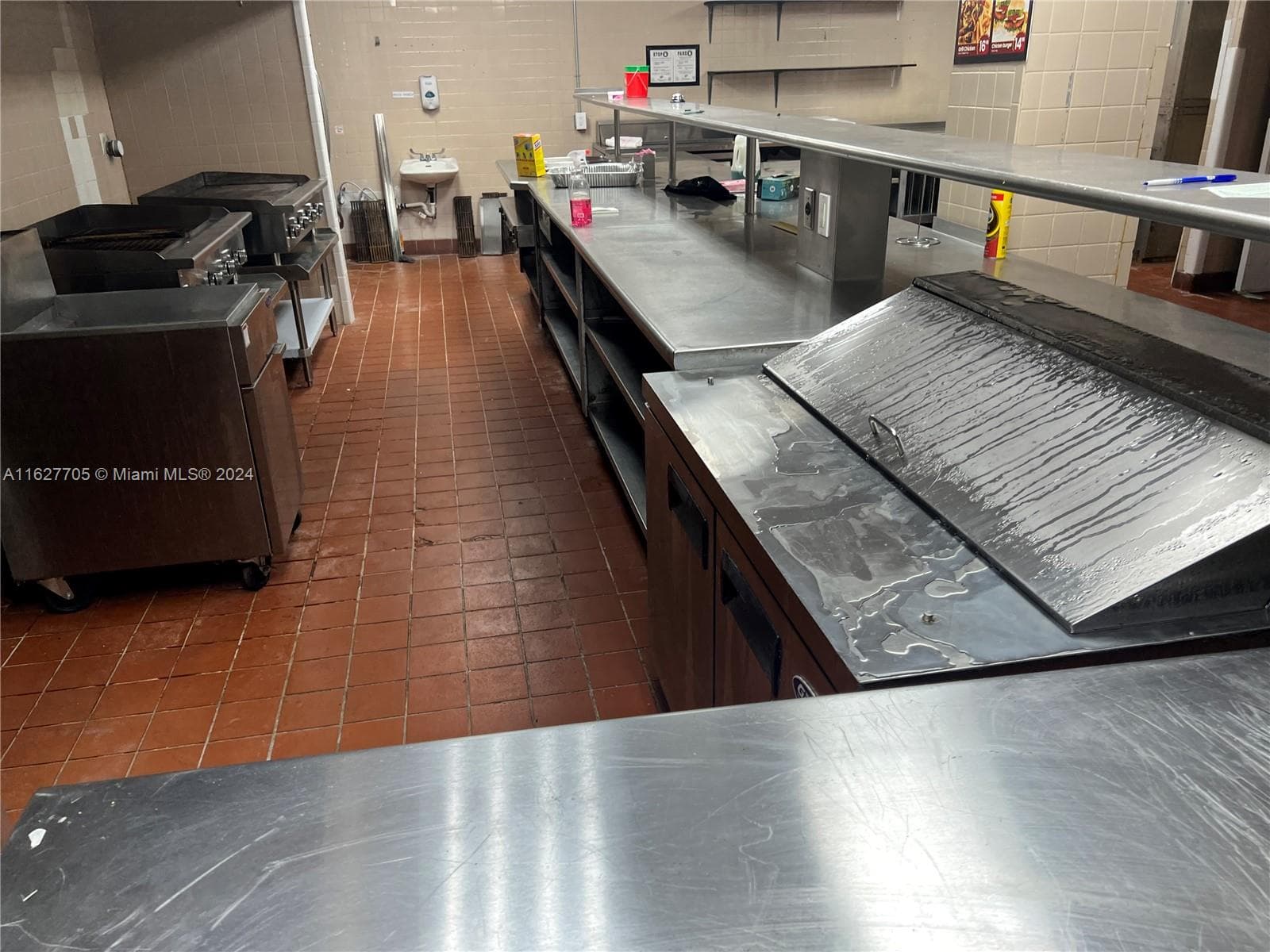 Prime Restaurant Space with Strong Catering Potential