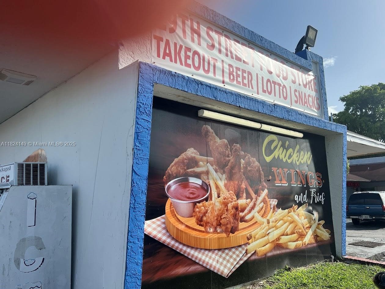Versatile Convenience Store with Beer and Wine License