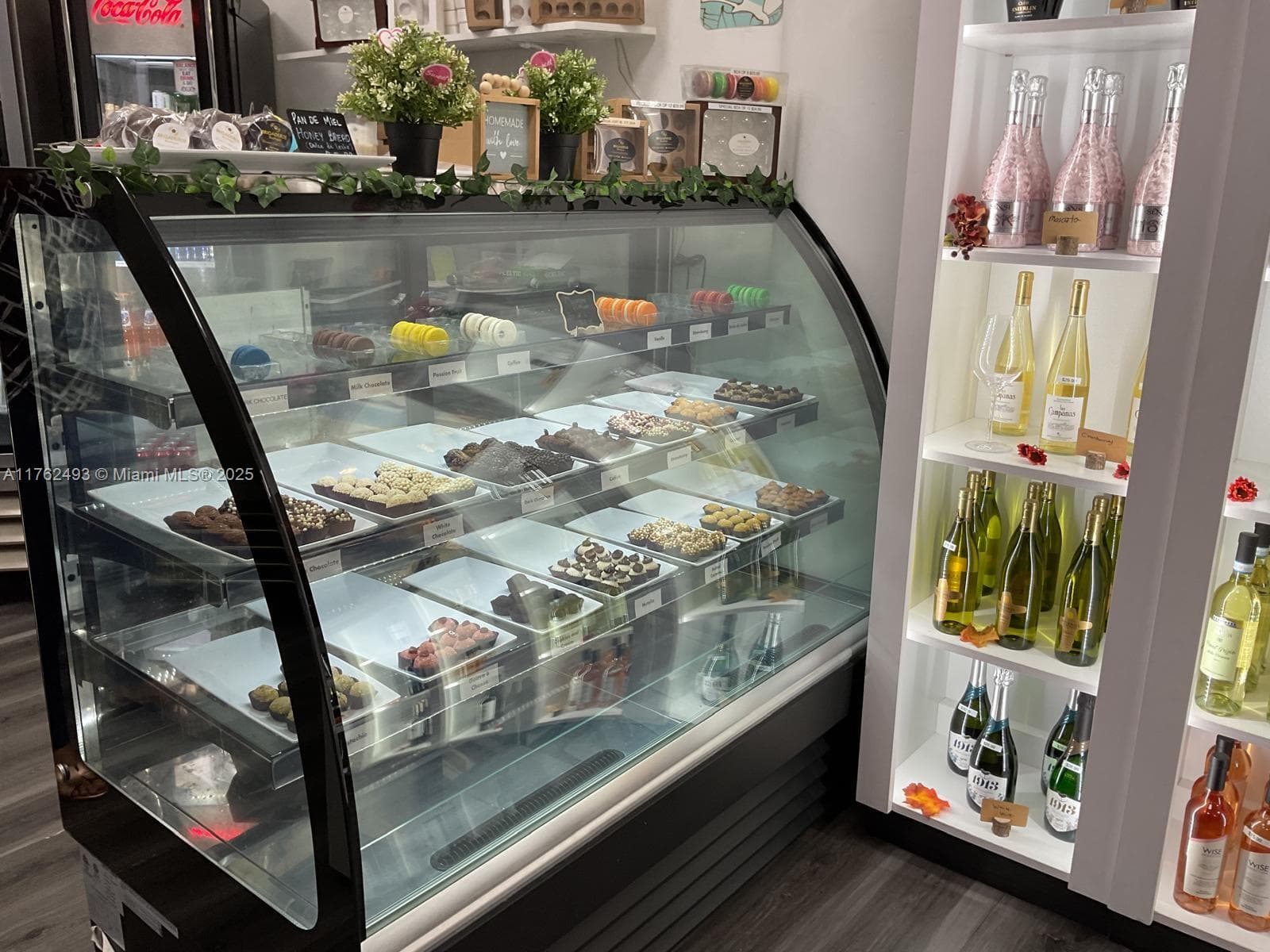 Niche Brazilian Dessert Shop with Proprietary Recipes