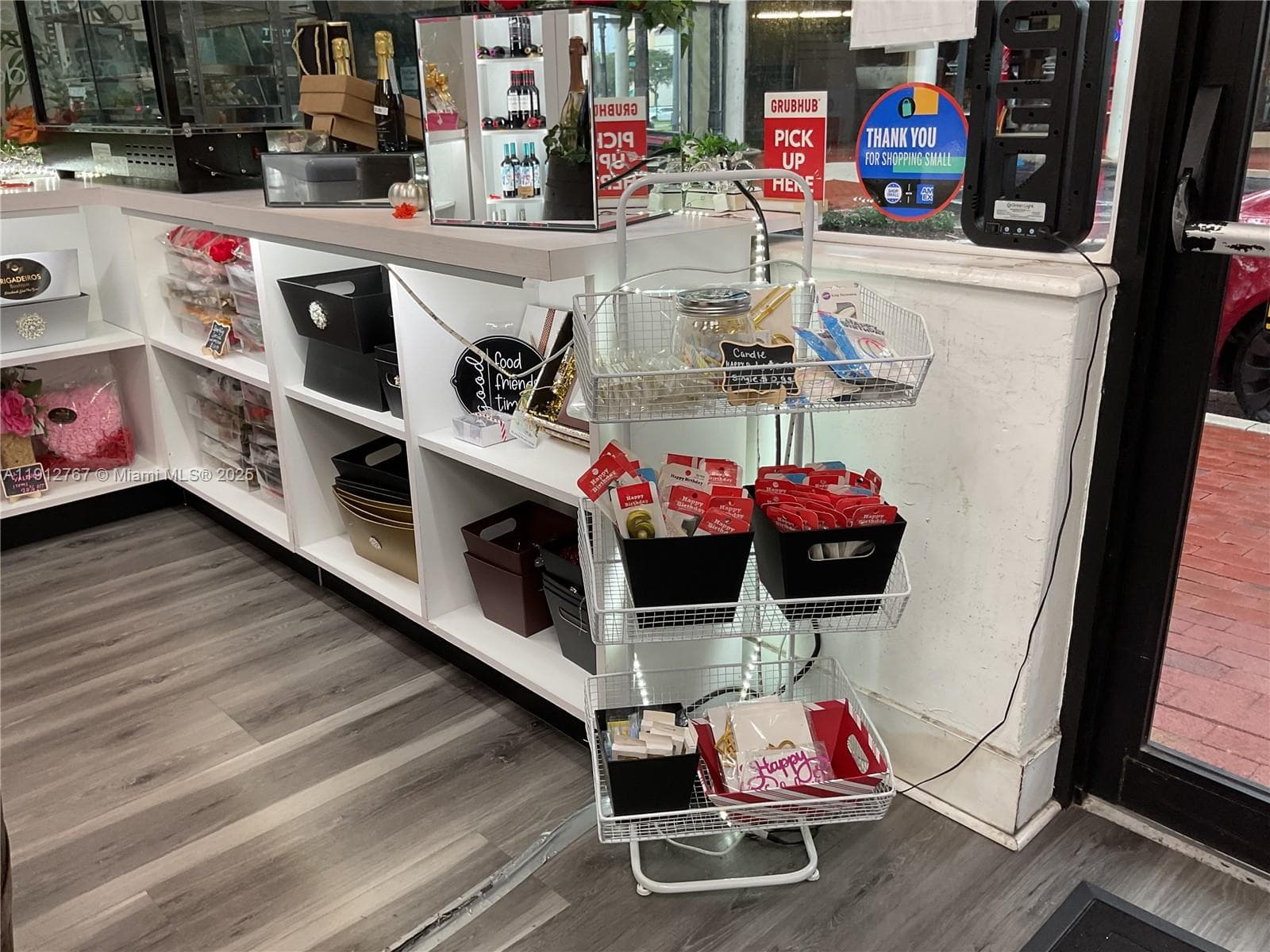 Thriving Brazilian Dessert Shop with Proprietary Recipes