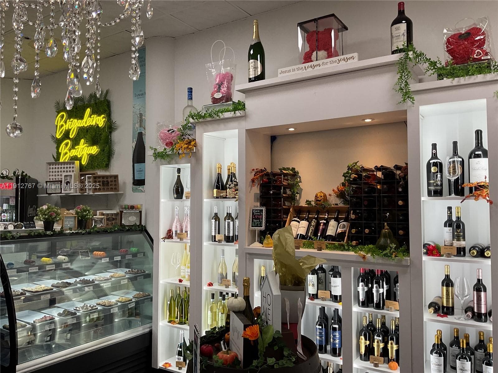 Thriving Brazilian Dessert Shop with Proprietary Recipes