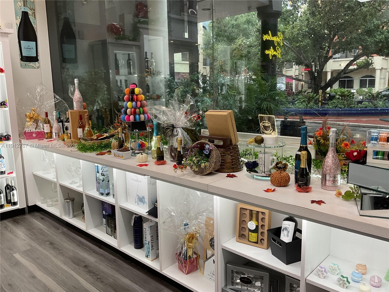 Thriving Brazilian Dessert Shop with Proprietary Recipes