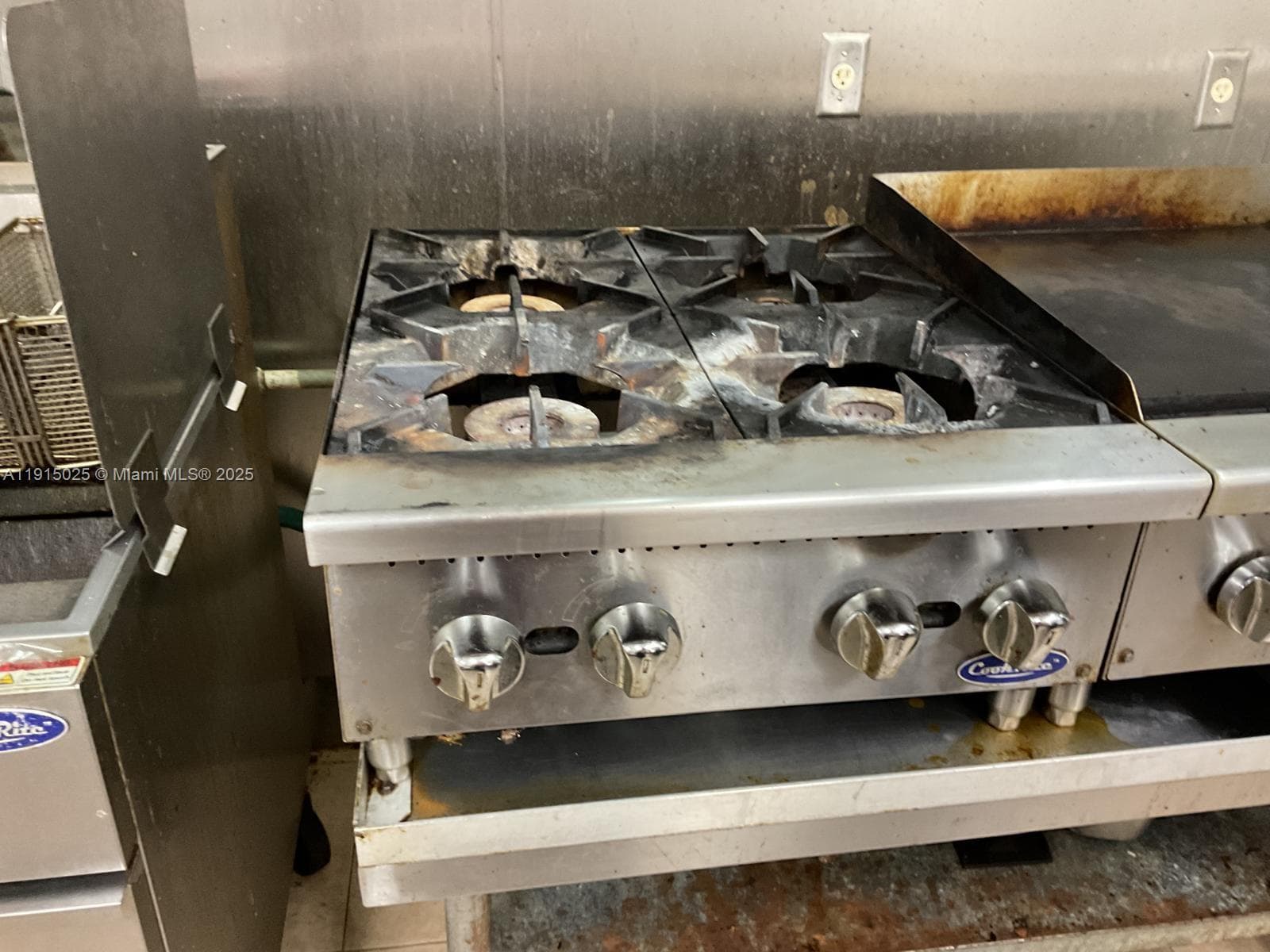 Established Taco Restaurant with a Loyal Customer Base