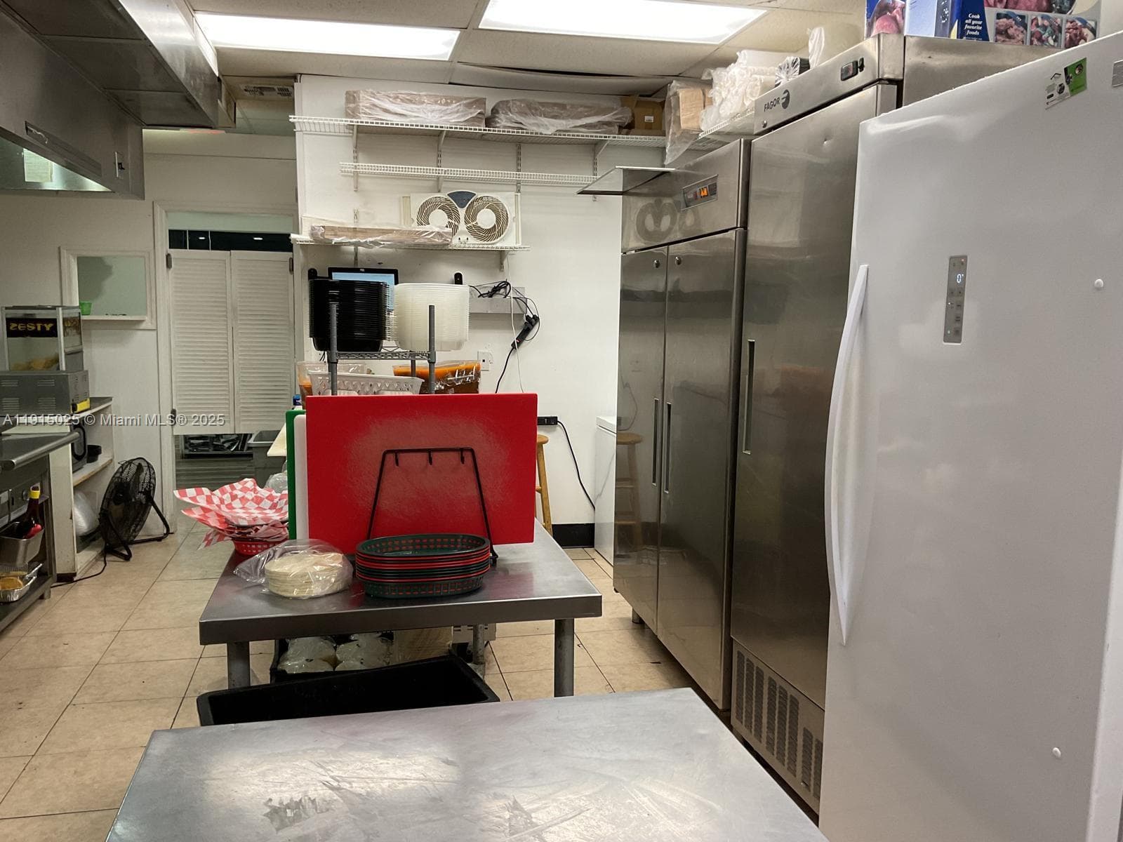 Established Taco Restaurant with a Loyal Customer Base