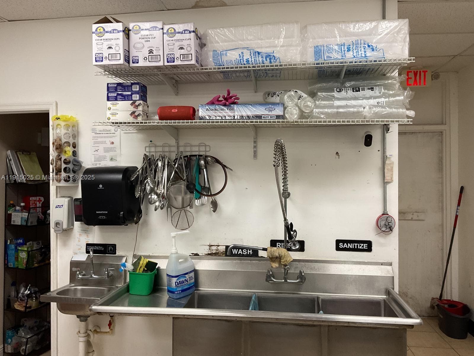 Established Taco Restaurant with a Loyal Customer Base