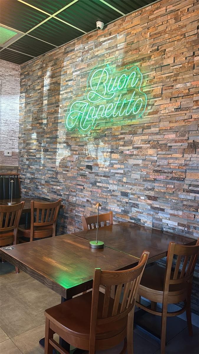 Profitable Italian Restaurant with Turnkey Operations