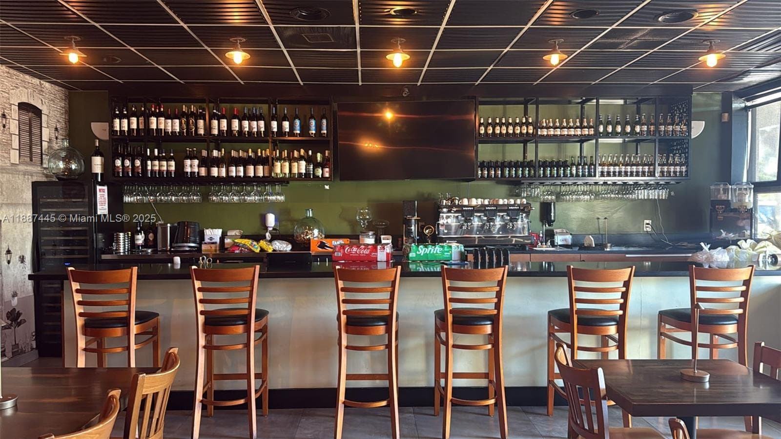 Profitable Italian Restaurant with Turnkey Operations