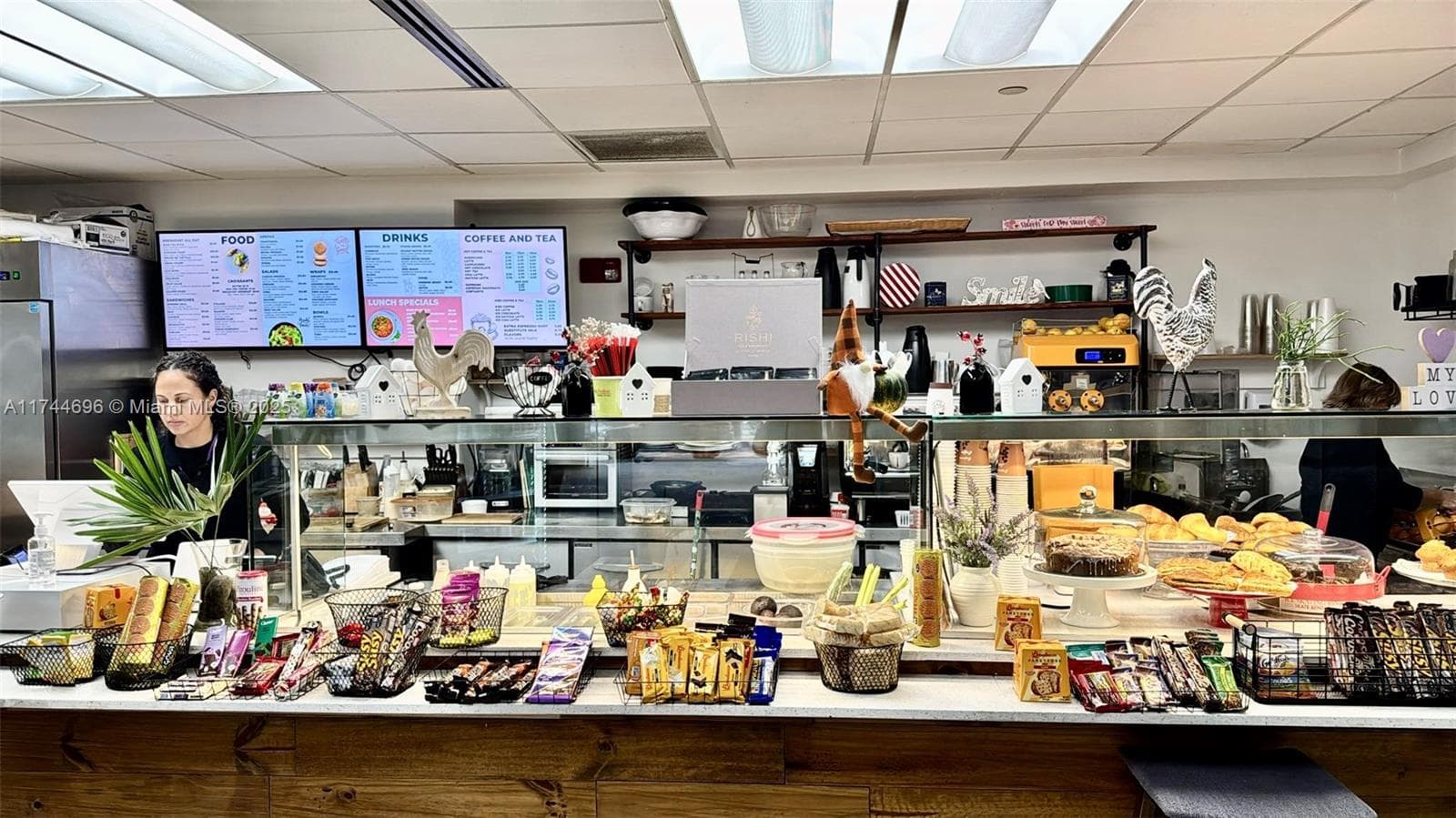 Thriving Restaurant with Loyal Clientele