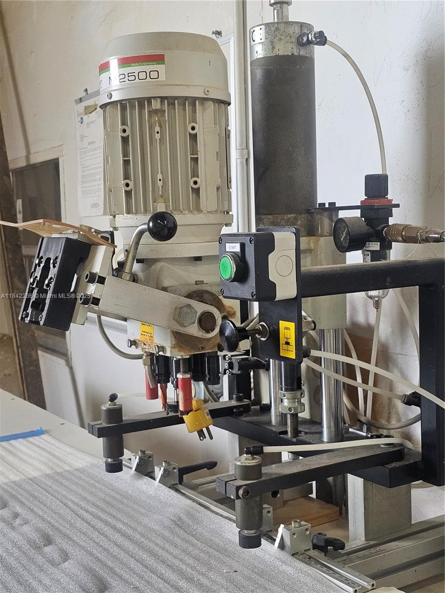 Turnkey Kitchen Cabinet Manufacturer with Stable Cash Flow