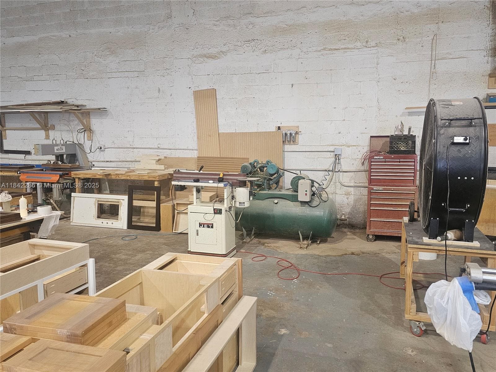 Turnkey Kitchen Cabinet Manufacturer with Stable Cash Flow