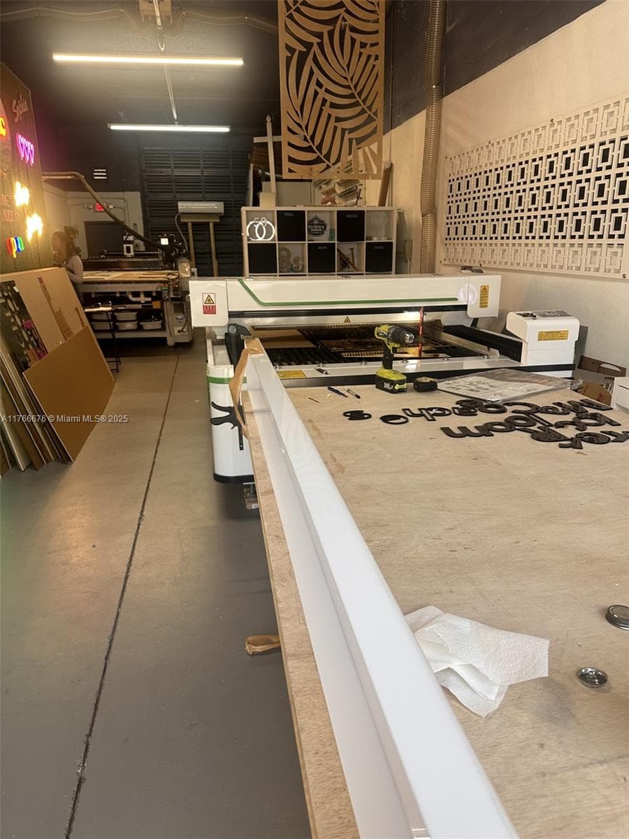 Established Sign Manufacturer with Turnkey Operations