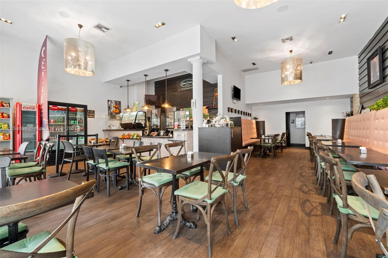 Thriving Downtown Miami Restaurant with Prime Location