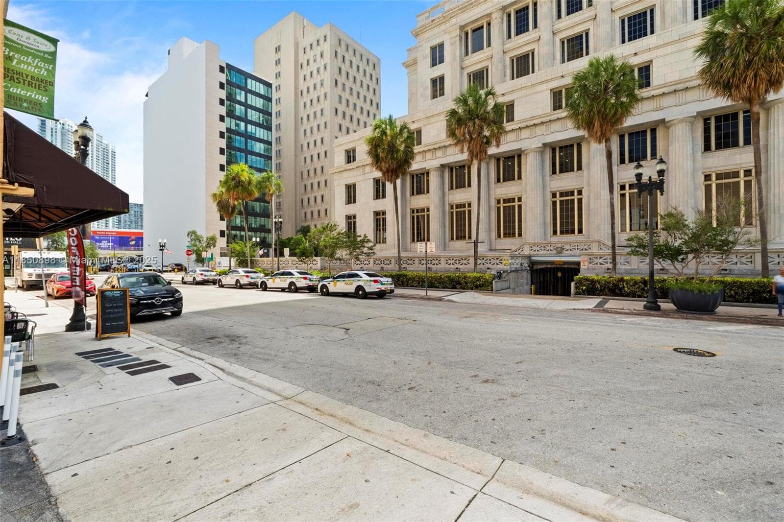 Thriving Downtown Miami Restaurant with Prime Location