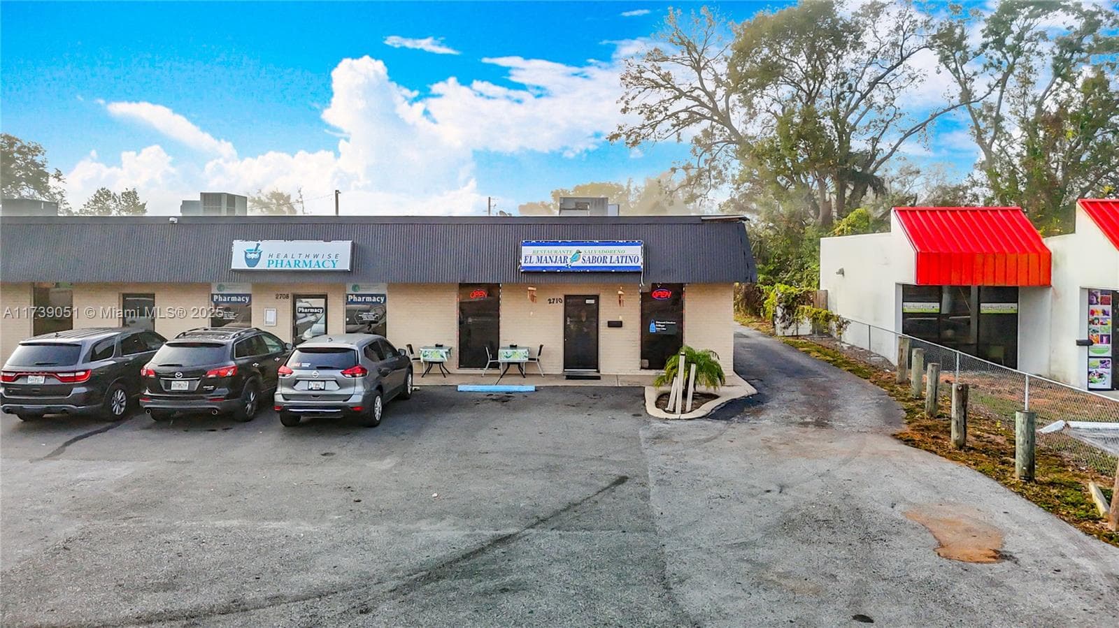 Established 24 Hour Restaurant with High Traffic Location