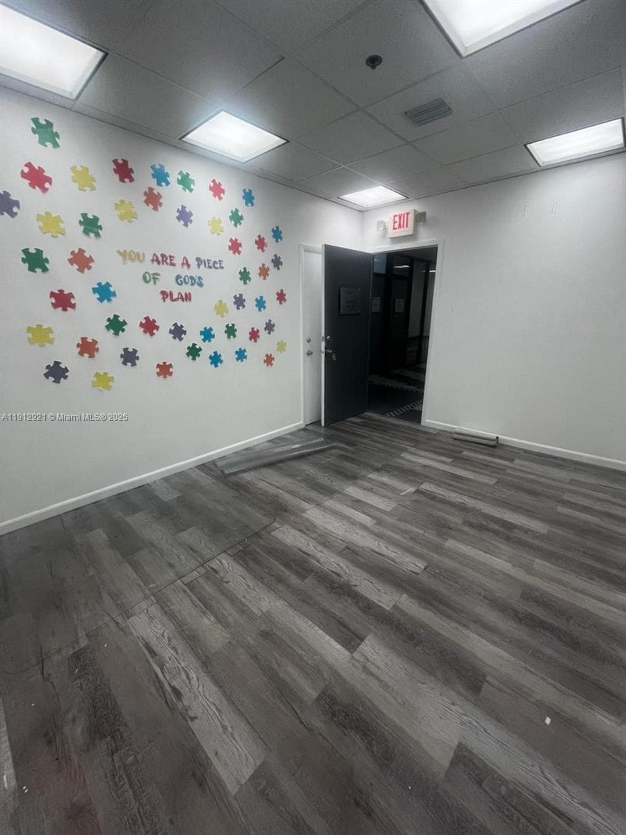 Turnkey Flexible Workspace Solution with All Utilities Included