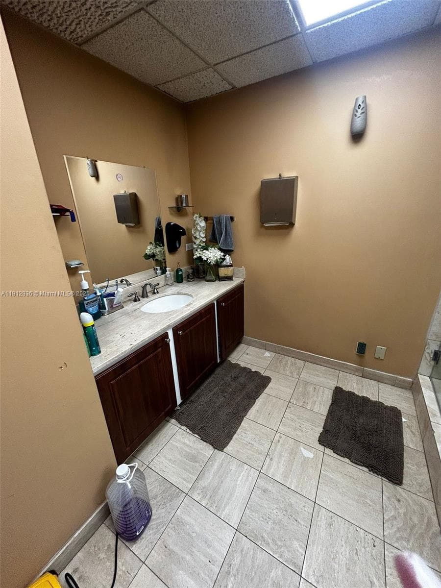 Versatile Research Office with All Inclusive Utilities